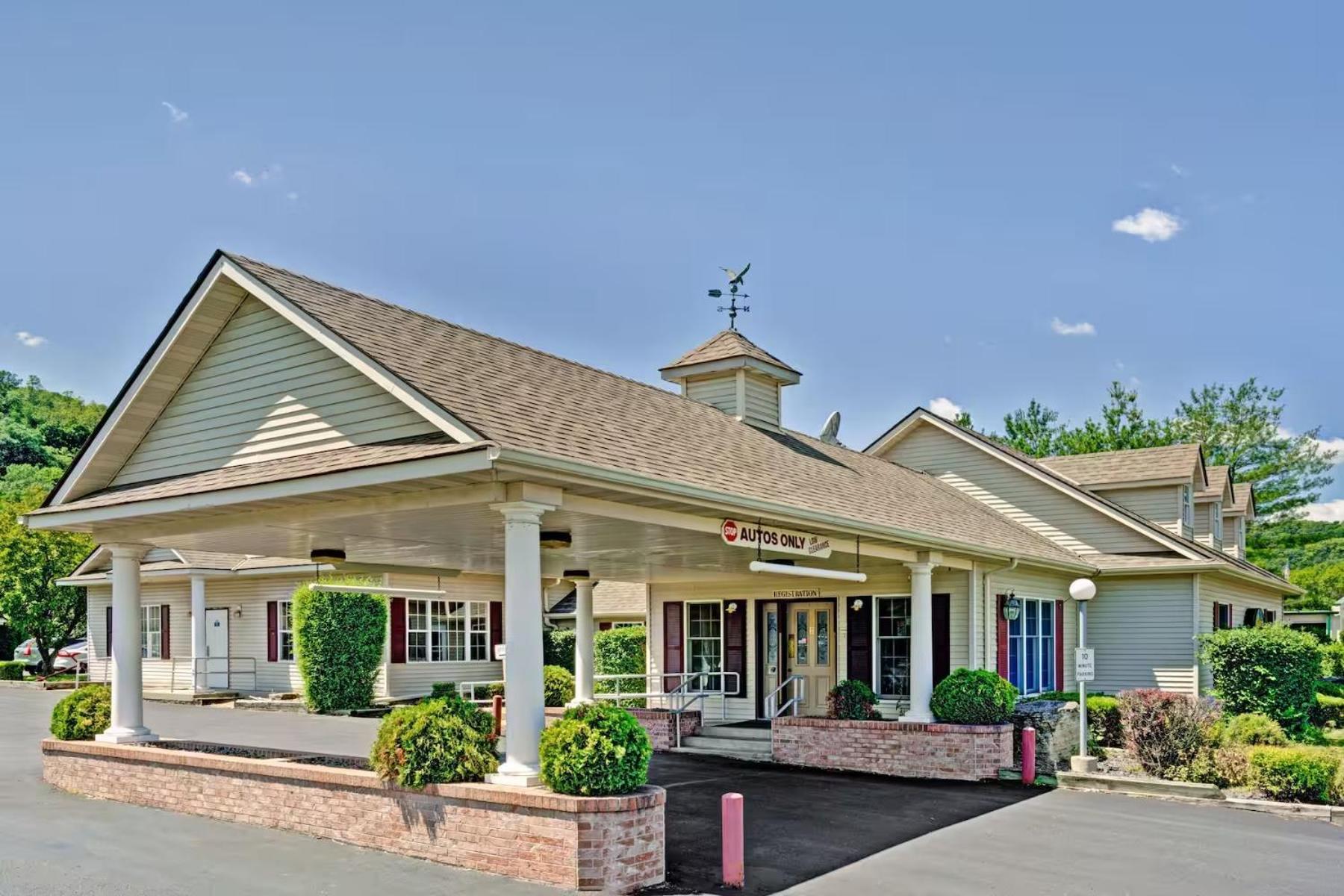 Travelodge By Wyndham Hotel